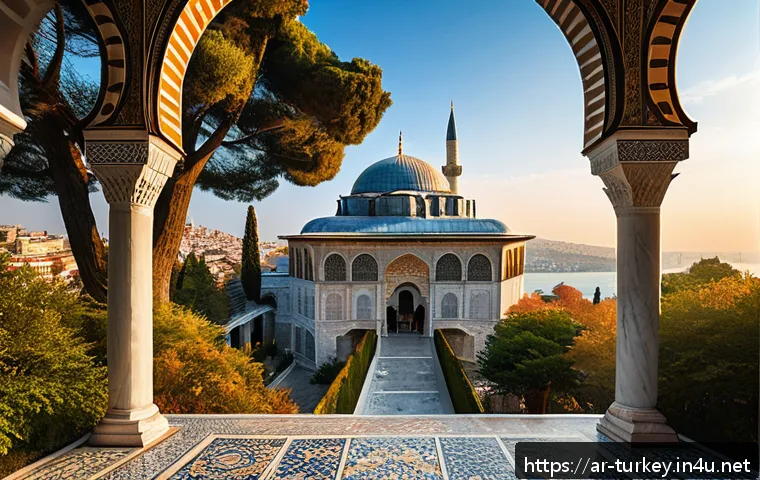 이스탄불 톱카프 궁전 투어 - A panoramic view of Topkapi Palace perched on a hill overlooking the Bosphorus Strait at sunrise, sh...